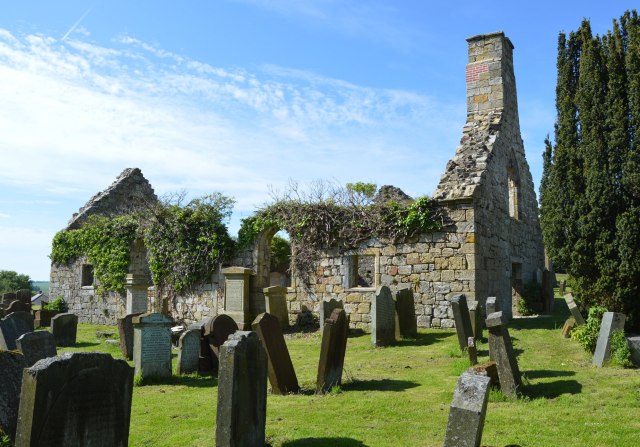 Auld Kirk and Kirkyard