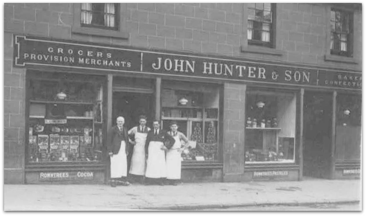 d04_huntershop_postwar